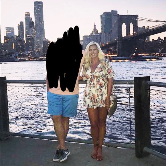 Floral Romper - Picture 2 of 8